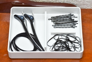 証明写真 ヘアゴム